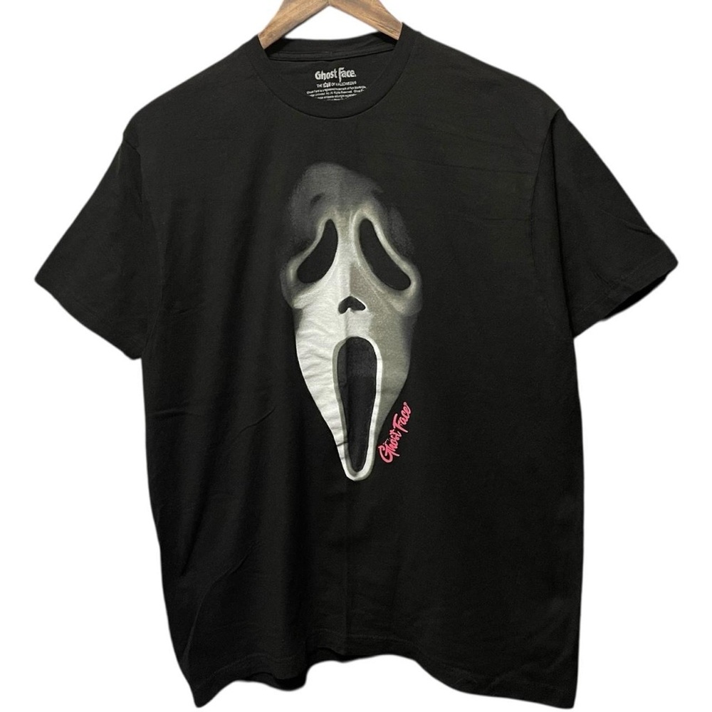 Ghost face scream big head graphic Halloween horror movie series promo T-shirt